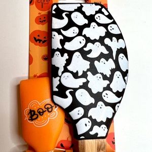 2 Halloween Flying Boo Ghosts Silicone Spatulas Spooky Kitchen Baking